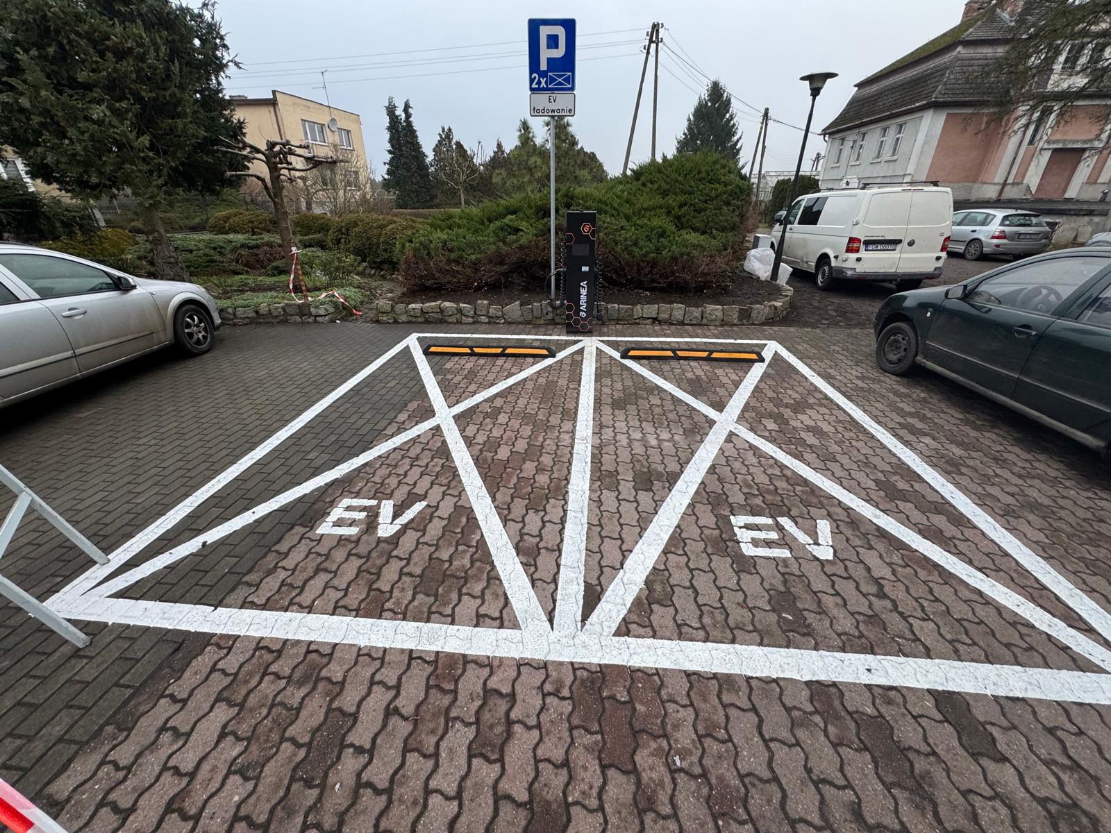 Montaż stacji ARTEVA 2x22 kW – ZSCKR Gorzów Wielkopolski