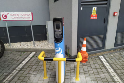 Odbojnica U3 500*300 mm – widok z boku – stacja ładowania EV