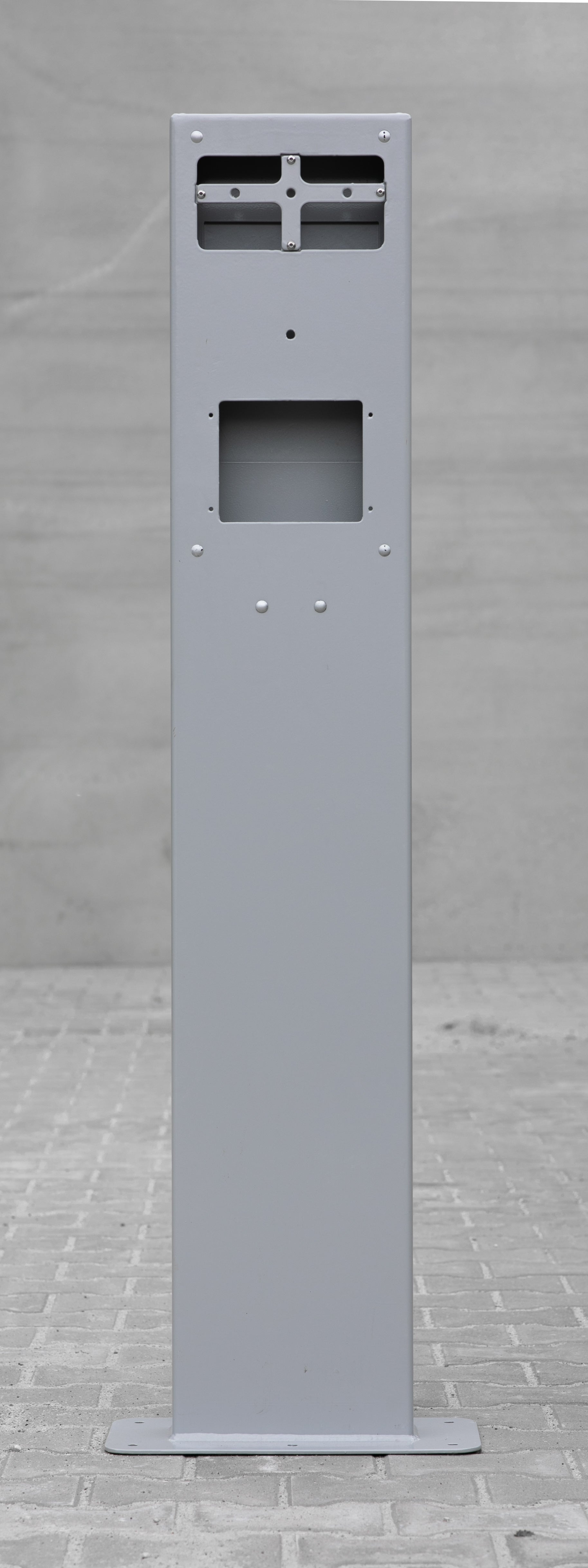 Podest Enelion Wallbox Duo – widok z boku – stacja ładowania EV