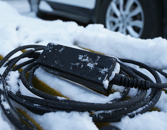 Mobilna stacja ładowania BESEN BN20 3.6  3.6 kW – widok z boku – stacja ładowania EV