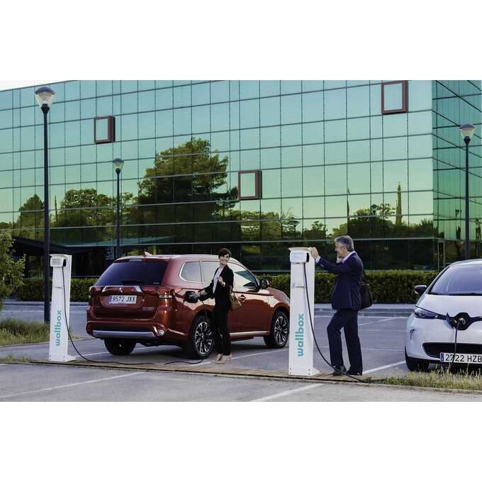 Stacja ładowania Commander 2